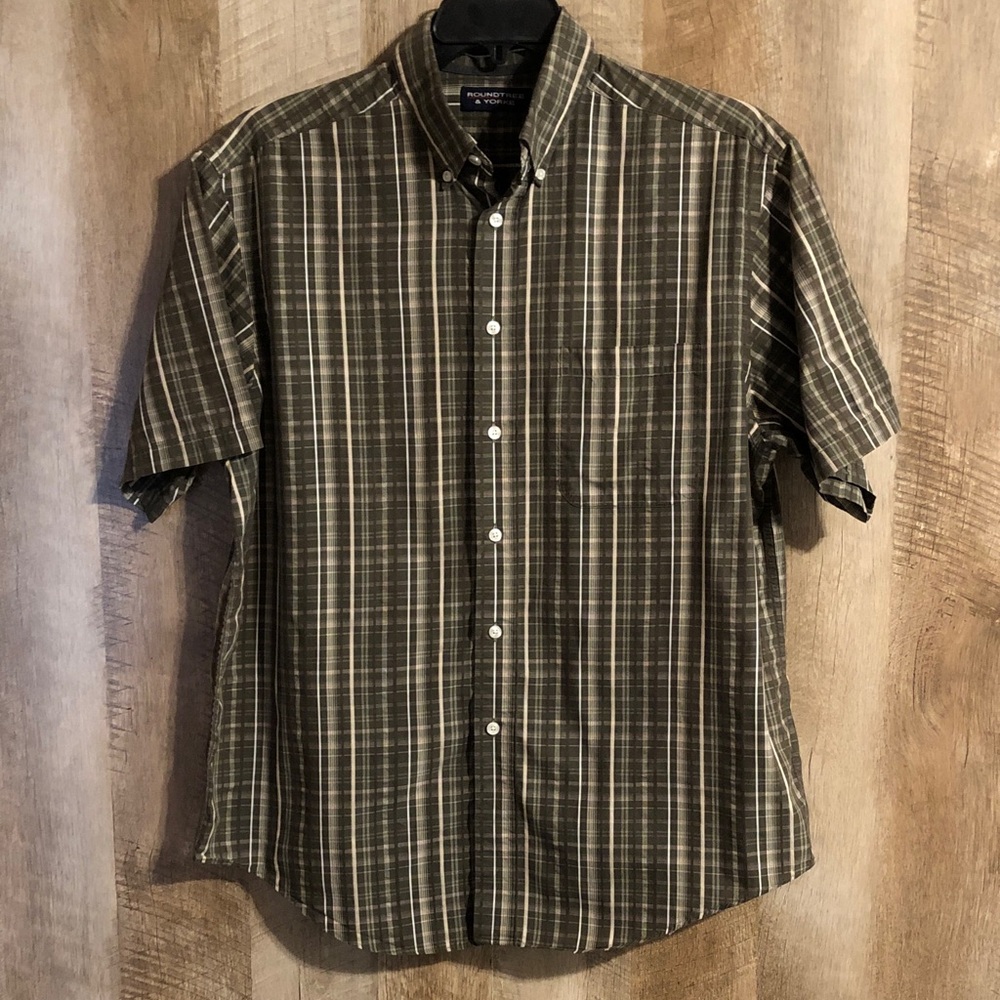 Roundtree & Yorke Olive and Cream Plaid Short-Sleeve Button-Down Shirt